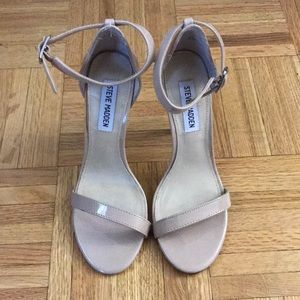 Steve Madden Nude Open Toed Heels